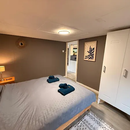 Modern Dog Friendly Veluwe With Fenced Garden & Air Conditioning - Forest And Sauna Nearby プッテン